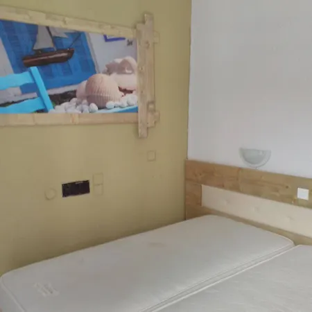 Simple Blue خيرسونِسوس