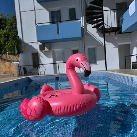 Simple Blue Hotel 2*