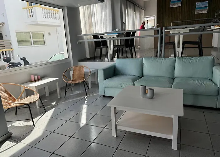 Hotel Simple Blue Hersonissos (Crete)