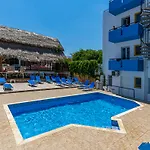 Simple Blue Hotel Limenas Chersonisou