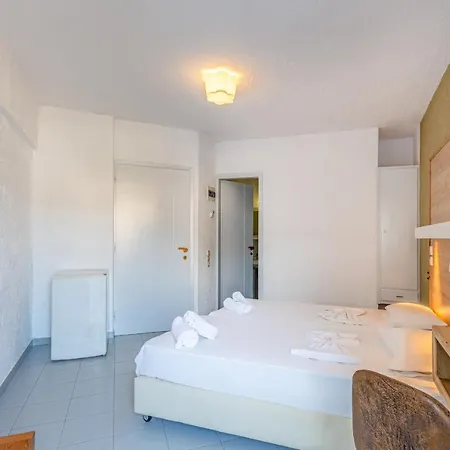 Simple Blue Готель Херсонісос