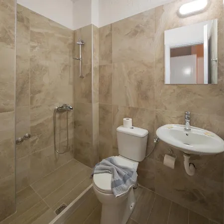 Simple Blue Готель Херсонісос